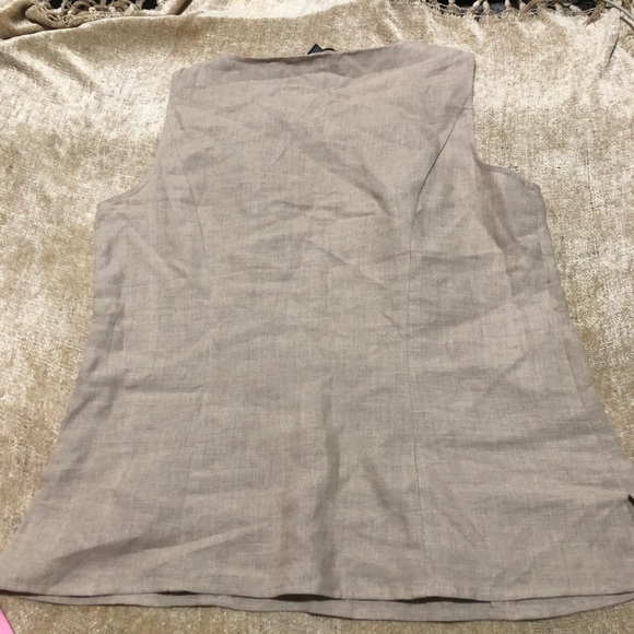 Top - Picture 4 of 6